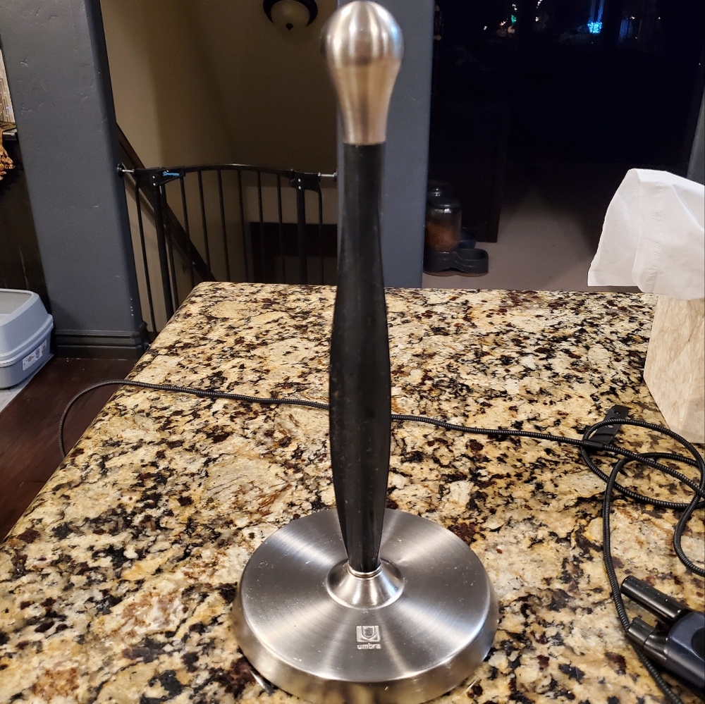 Umbra paper towl holder - Picture 2 of 4